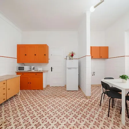 Soar L Entrecampos 3 L Comfort Stay, Fast Wifi, Steps To Metro, Near Campo Grande Park Гостевой дом