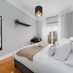 Soar L Entrecampos 3 L Comfort Stay, Fast Wifi, Steps To Metro, Near Campo Grande Park Guest house Lisbon